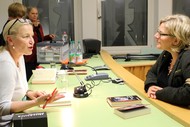 Lesung: 'Das Haus der verlorenen Seelen' von Britta Bolt; Britta Böhler signiert im Amtsgericht; Foto: Jens Gesper