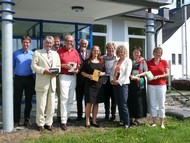 Pressekonferenz, Amtsgericht Bad Berleburg 22.08.2012, Olaf Wunderlich (Leiter des Amtsgerichts) mit Veranstaltergemeinschaft und Schirmherr Prof. Dr. Ralf Schnell, von links nach rechts: Olaf Wunderlich (Leiter des Amtsgerichts), Andreas Reinery (Touristikverein), Prof. Dr. Ralf Schnell (Schirmherr), Otto Marburger (Kulturgemeinde), Hermann Kaiser (Stv. Bürgermeister), Riakrde Riedesel (Stadt Bad Berleburg), Jutta Plaschke (Sparkasse Wittgenstein), Marlen Jourdan (VHS des Kreises Siegen-Wittgenstein), Monika Brandl (Buchhandlung MankelMuth), Bettina Born (Touristikverein), Foto: Christiane Sandkuhl (WP)