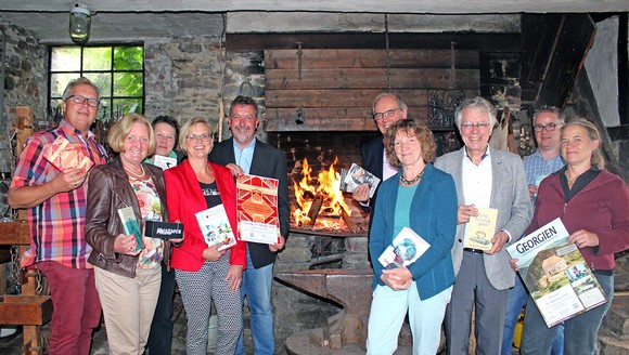 Wein, Kochkurs und Lesungen an ungewöhnlichen Orten – das Literaturpflaster feiert 25-jähriges Jubiläum. Das Programm verspricht Einblicke in das Gastland Georgien. (WP-Foto: Ramona Richter)