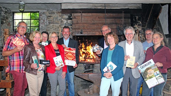 Wein, Kochkurs und Lesungen an ungewöhnlichen Orten – das Literaturpflaster feiert 25-jähriges Jubiläum. Das Programm verspricht Einblicke in das Gastland Georgien. (WP-Foto: Ramona Richter)