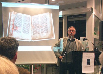 Halldór Gudmundsson begeisterte in Bad Berleburg mit seiner Einführung in die isländische Literatur. (SZ-Foto: Dr. Volker Gastreich)