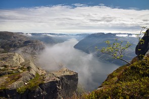 Hartmut Schneider: Preikestolen am Lysefjord